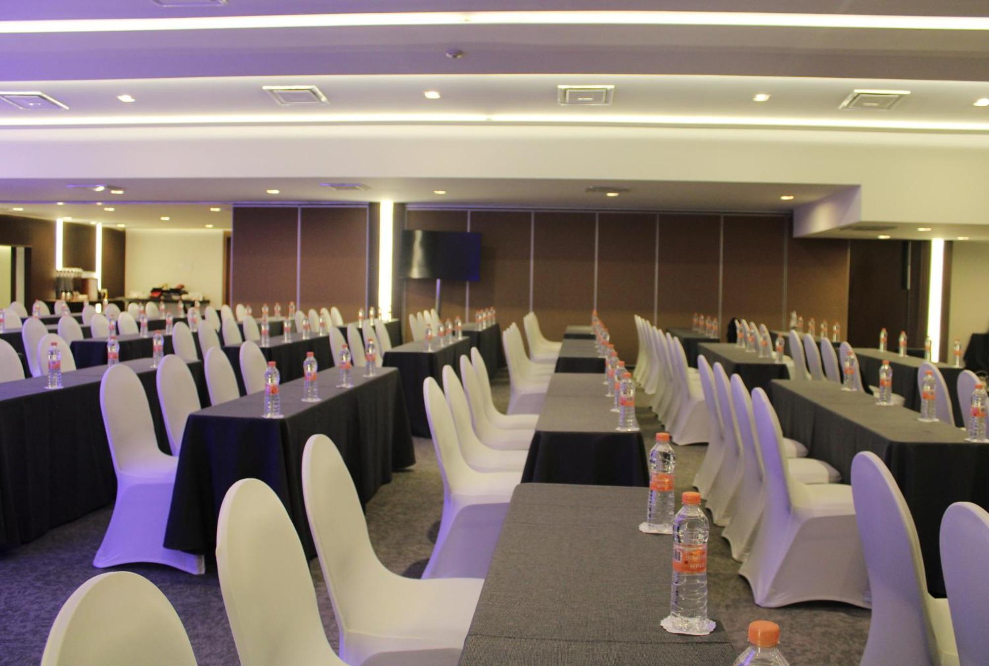 Dali Airport By Ihg Mexico-stad