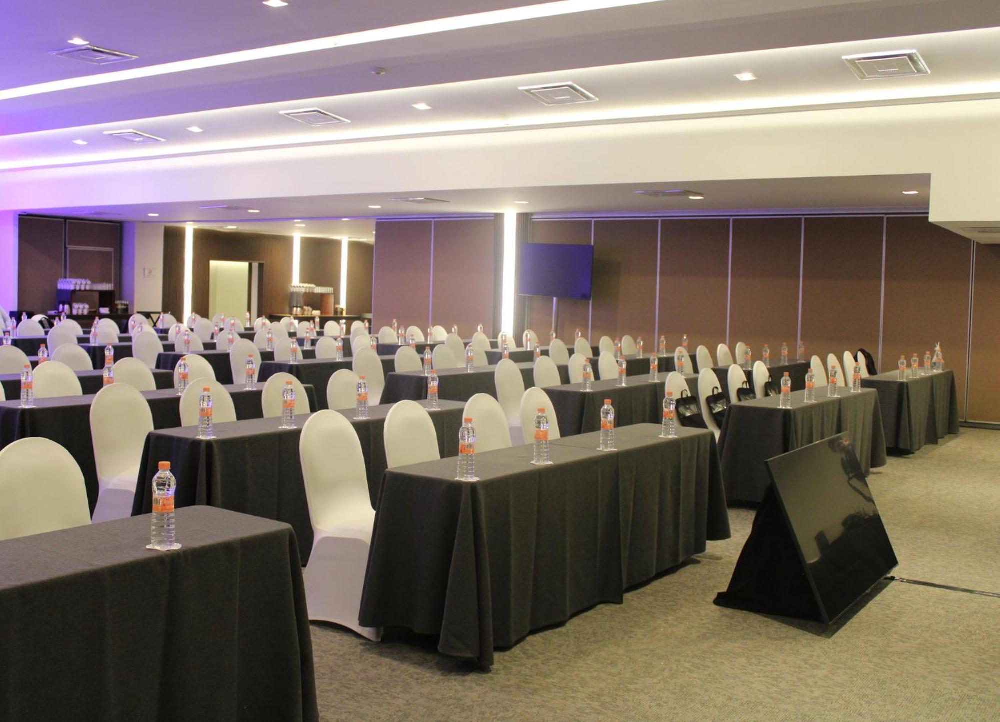 Hotel Dali Airport By Ihg Mexico-stad