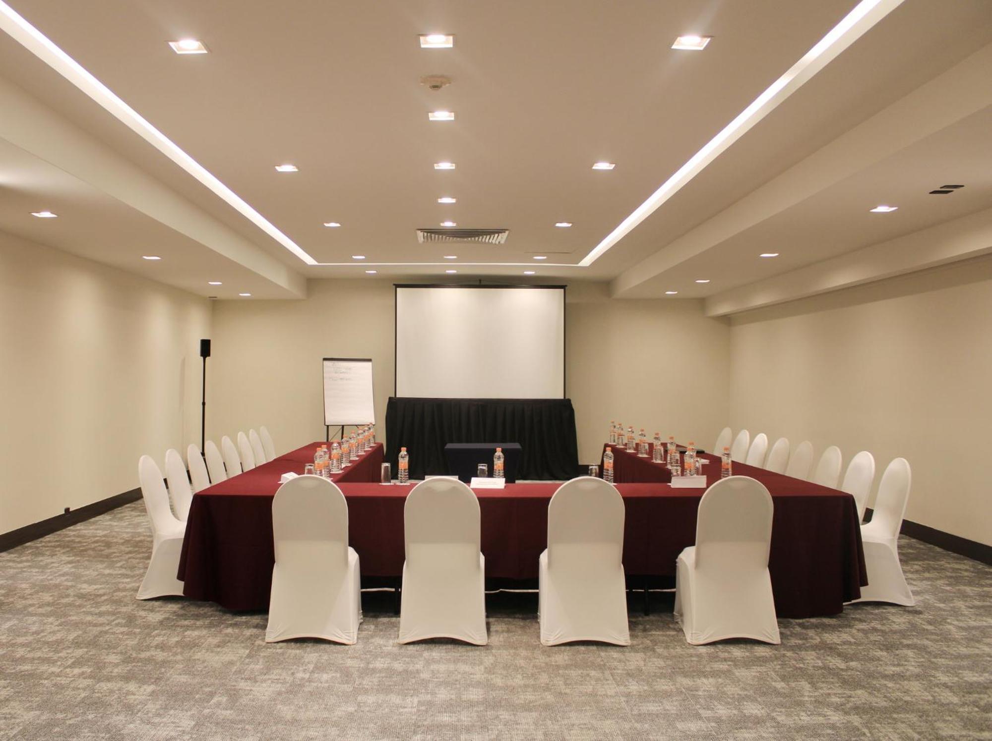 Dali Airport By Ihg Hotel